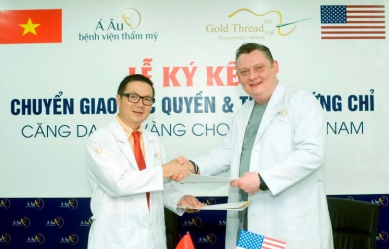 Bác sĩ Phan Thanh Hào ký kết chuyển giao độc quyền công nghệ chỉ vàng 24K từ Hoa Kỳ về Việt Nam

